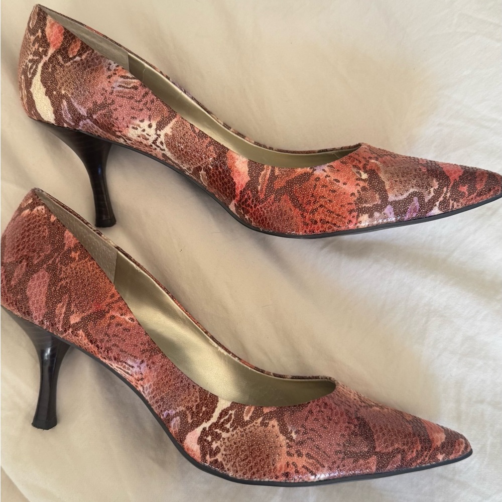 Nine & Co Women's Snakeskin Patterned Heels